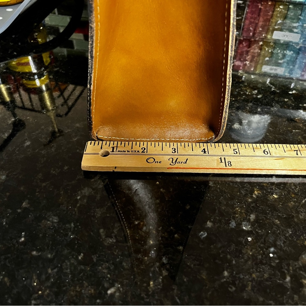 Patricia Nash Brown Embossed Leather Bag - Picture 4 of 11